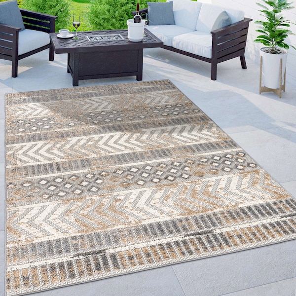 World Rug Gallery Distressed Geometric Indoor/Outdoor Area Rug 5' x 7' Beige 8019BEIGE5X7 - main